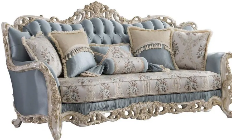Casa Padrino Luxus Barock Wohnzimmer Sofa mit dekorativen Kissen Hellblau / Creme / Weiß / Gold 240 x 90 x H. 120 cm - Edle Barock Wohnzimmer Möbel