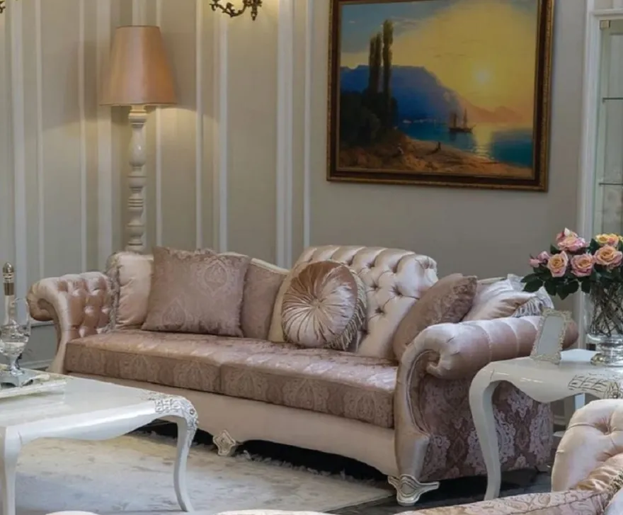 Casa Padrino Luxus Barock Wohnzimmer Sofa Rosa / Lila / Weiß / Beige 265 x 97 x H. 84 cm - Massivholz Sofa mit elegantem Muster und dekorativen Kissen - Wohnzimmer Möbel im Barockstil
