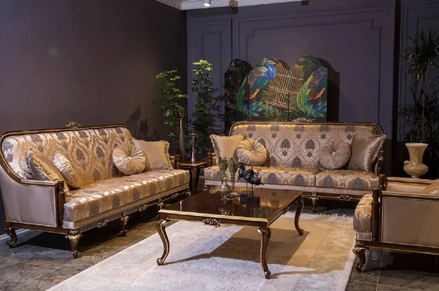 Casa Padrino Luxus Barock Wohnzimmer Set Grau / Braun / Gold - 2 Barock Sofas & 2 Barock Sessel & 1 Barock Couchtisch - Wohnzimmer Möbel im Barockstil - Barock Möbel - Barock Einrichtung