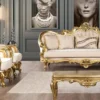 Casa Padrino Luxus Barock Wohnzimmer Set Cremefarben / Gold - 2 Barock Sofas & 2 Barock Sessel & 1 Barock Couchtisch - Barock Wohnzimmer Möbel