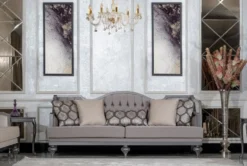 Casa Padrino Luxus Barock Wohnzimmer Sofa Grau / Grau - Handgefertigtes Barockstil Sofa mit dekorativen Kissen - Luxus Wohnzimmer Möbel im Barockstil - Barock Möbel