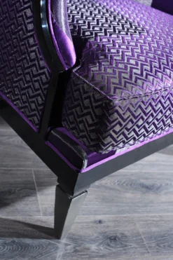 Casa Padrino Luxus Barock Wohnzimmer Sessel Lila / Schwarz / Silber 72 x 76 x H. 103 cm - Barockmöbel