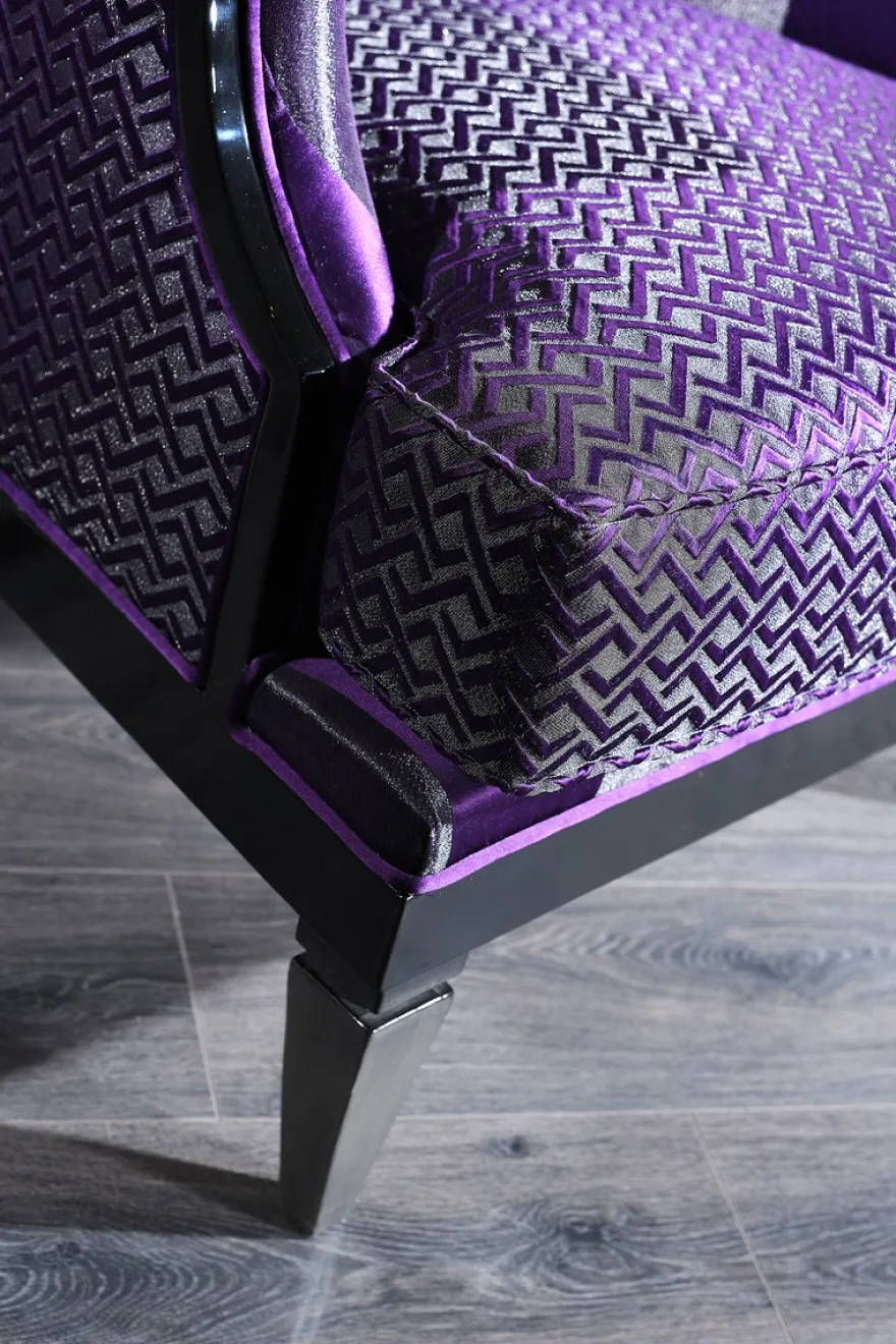 Casa Padrino Luxus Barock Wohnzimmer Sessel Lila / Schwarz / Silber 72 x 76 x H. 103 cm - Barockmöbel