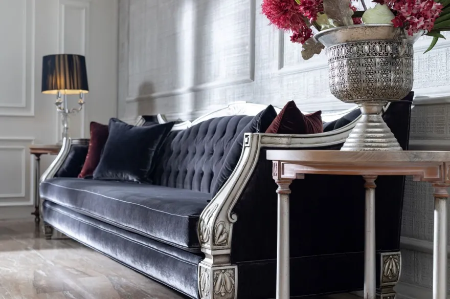 Casa Padrino Luxus Barock Wohnzimmer Sofa Lila / Silber - Prunkvolle Barock Wohnzimmer & Hotel Möbel