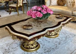 Casa Padrino Luxus Barock Wohnzimmer Set Silber / Braun / Gold - 2 Sofas & 2 Sessel & 1 Couchtisch & 2 Beistelltische - Handgefertigte Wohnzimmer Möbel im Barockstil - Edel & Prunkvoll