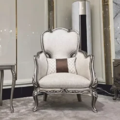 Casa Padrino Luxus Barock Wohnzimmer Sessel mit Kissen Creme / Silber - Barock Möbel