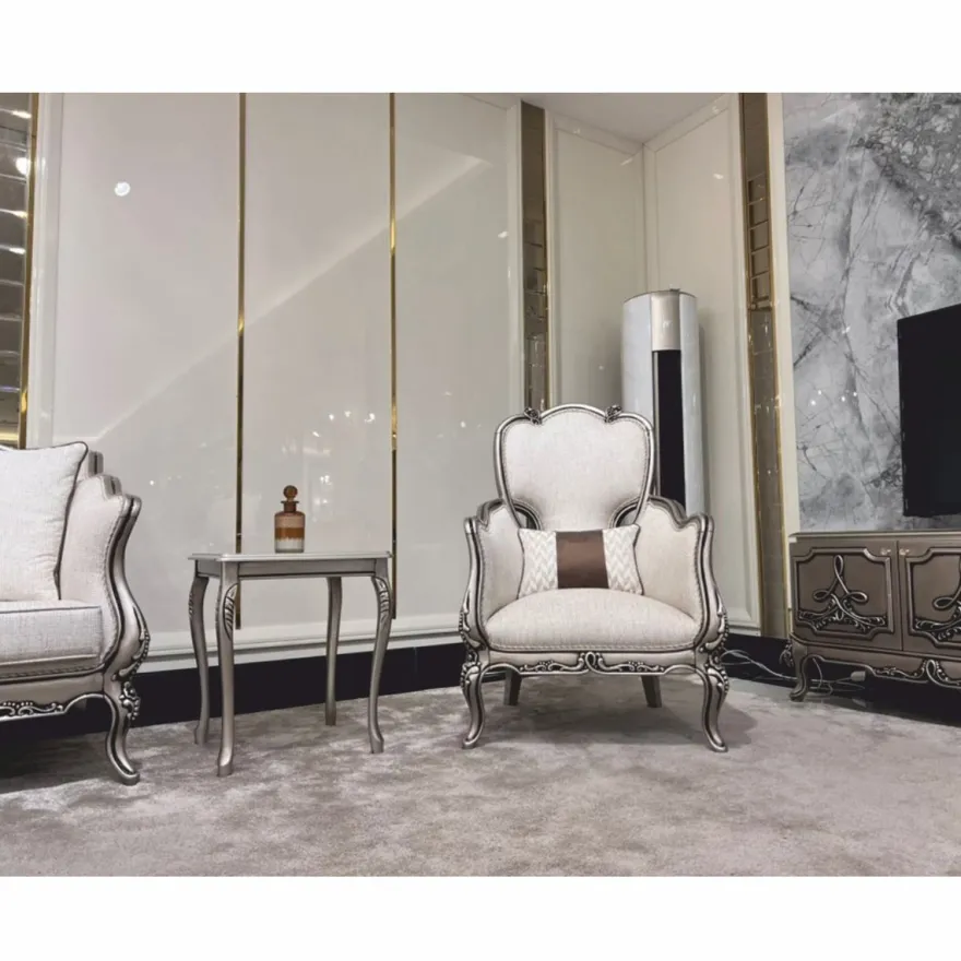Casa Padrino Luxus Barock Wohnzimmer Sessel mit Kissen Creme / Silber - Barock Möbel