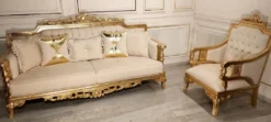 Casa Padrino Luxus Barock Wohnzimmer Sessel Creme / Gold - Handgefertigter Barockstil Sessel - Luxus Wohnzimmer Möbel im Barockstil - Barock Möbel - Edel & Prunkvoll