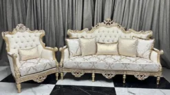 Casa Padrino Luxus Barock Wohnzimmer Sofa Creme / Weiß / Gold 230 cm - Barock Wohnzimmer Möbel