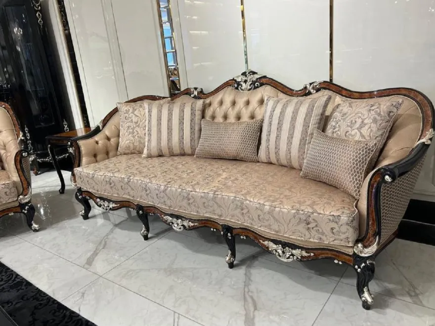 Casa Padrino Luxus Barock Wohnzimmer Sofa Gold / Braun / Schwarz / Silber - Prunkvolles Barockstil Sofa mit dekorativen Kissen - Luxus Wohnzimmer Möbel im Barockstil - Barock Möbel