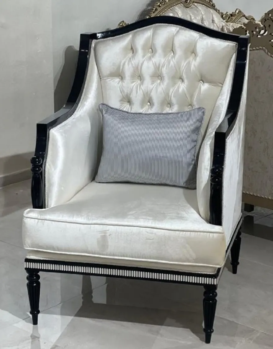 Casa Padrino Luxus Barock Wohnzimmer Sessel Gold / Schwarz / Grau - Handgefertigter Barockstil Sessel - Luxus Wohnzimmer Möbel im Barockstil - Barock Möbel - Edel & Prunkvoll