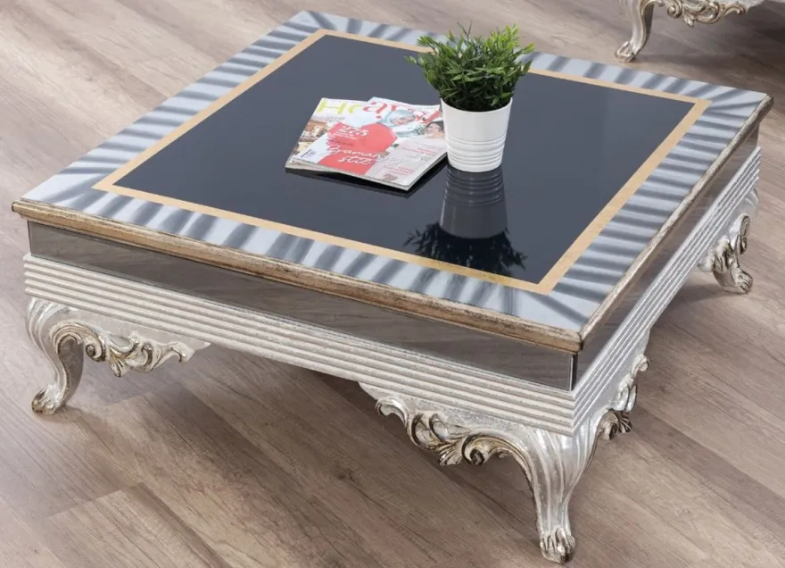 Casa Padrino Luxus Barock Wohnzimmertisch Schwarz / Silber / Gold 102 x 102 x H. 41 cm - Edler Massivholz Couchtisch im Barockstil - Barock Wohnzimmer Möbel