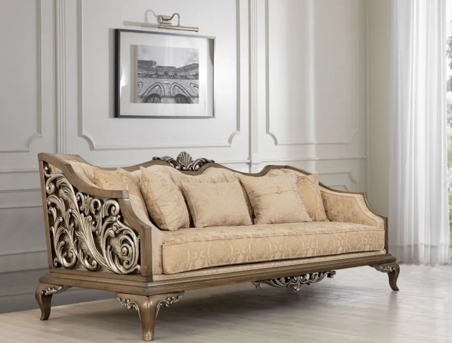 Casa Padrino Luxus Barock Wohnzimmer Set Beige / Gold / Braun / Silber - 2 Sofas & 2 Sessel & 1 Couchtisch - Handgefertigte Barock Wohnzimmer Möbel - Edel & Prunkvoll