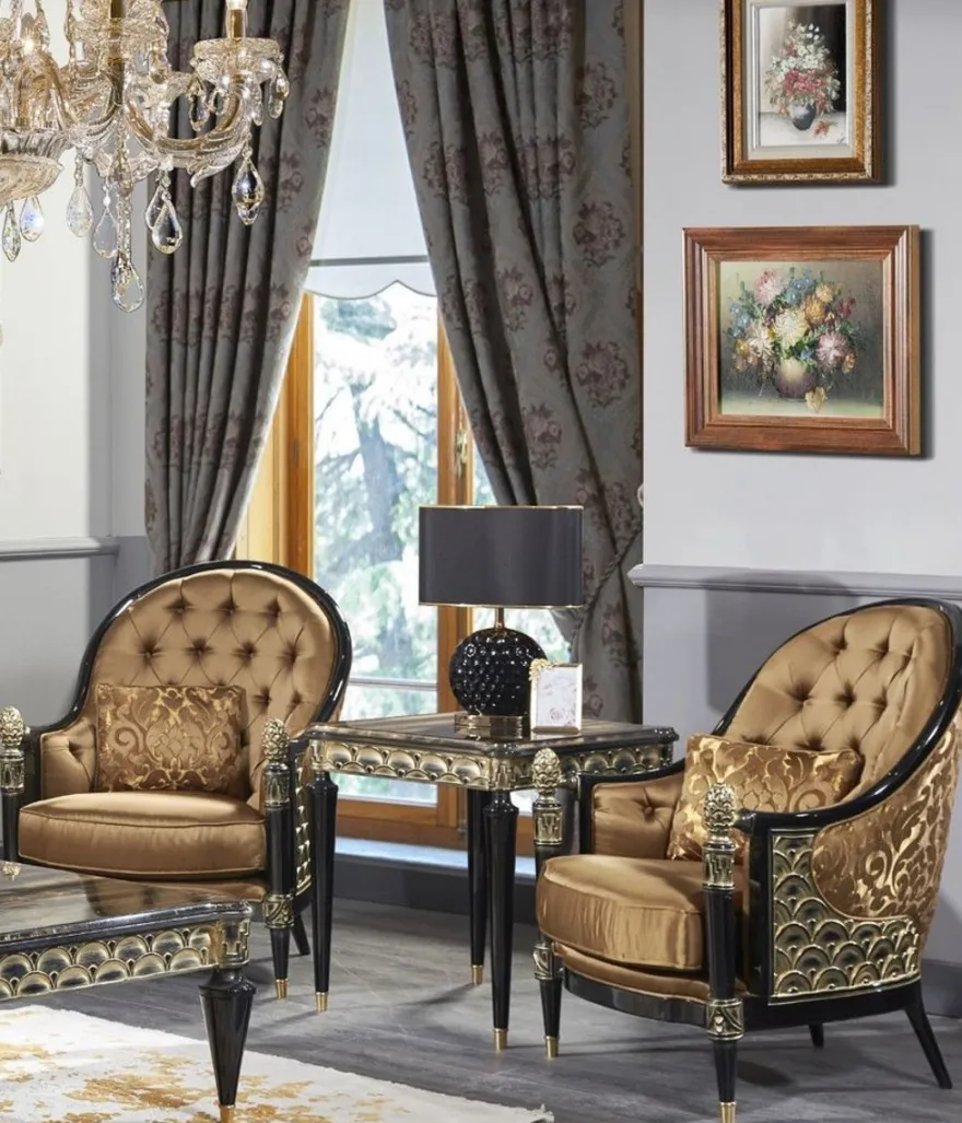 Casa Padrino Luxus Barock Wohnzimmer Set Gold / Schwarz - 2 Sofas & 2 Sessel & 1 Couchtisch & 2 Beistelltische - Prunkvolle Barock Möbel - Luxus Qualität