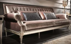 Casa Padrino Luxus Barock Wohnzimmer Samt Sofa Rosa / Antik Silber 250 x 88 x H. 100 cm - Edel & Prunkvoll