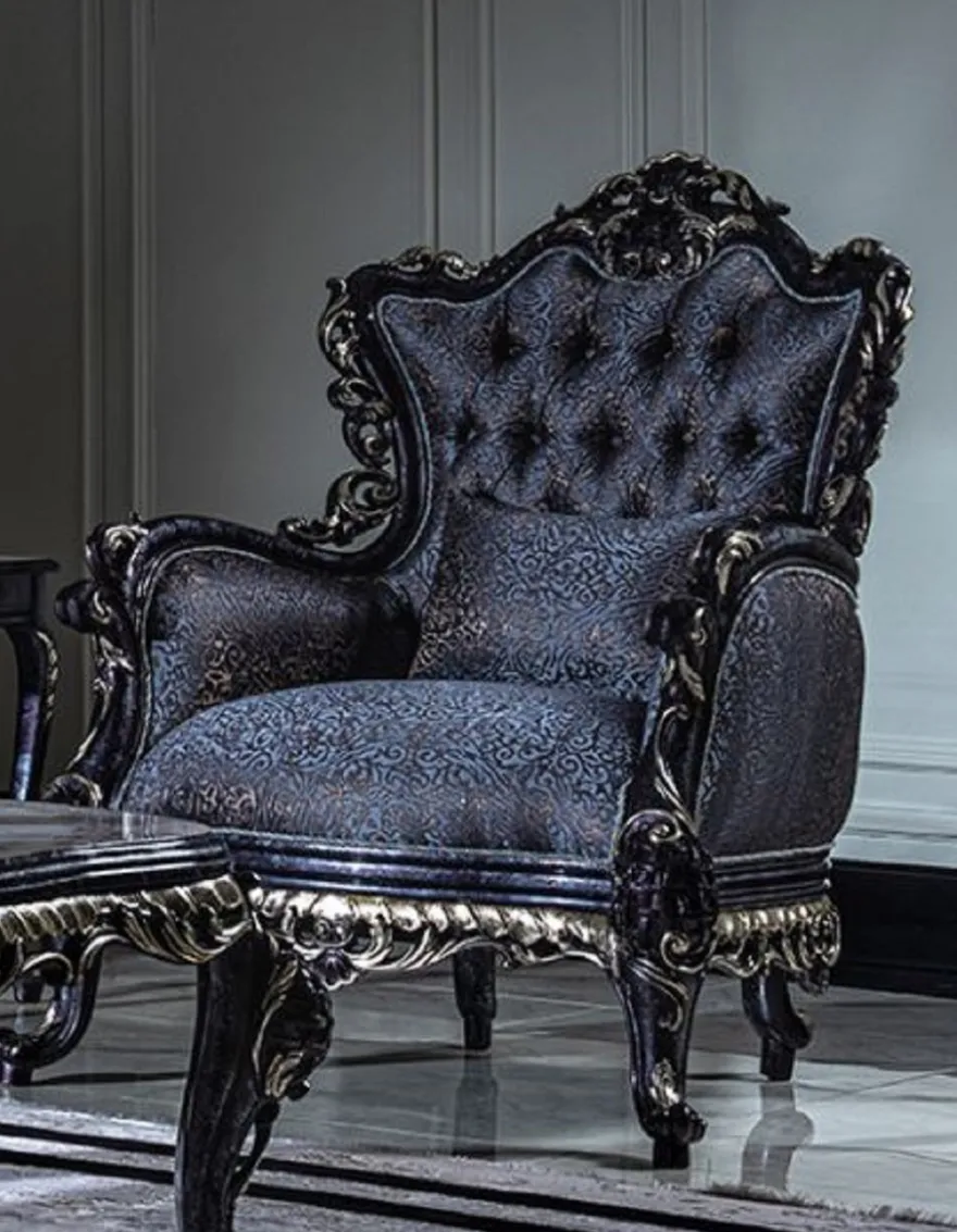 Casa Padrino Luxus Barock Wohnzimmer Set Weiß / Blau / Gold - 2 Sofas & 2 Sessel & 1 Couchtisch - Prunkvolle Wohnzimmer Möbel im Barockstil