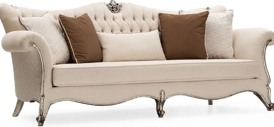 Casa Padrino Luxus Barock Wohnzimmer Sofa Creme / Silber / Antik Silber - Handgefertigtes Barockstil Sofa mit dekorativen Kissen - Luxus Wohnzimmer Möbel im Barockstil - Barock Möbel