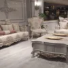Casa Padrino Luxus Barock Wohnzimmer Set Beige / Grau / Kupfer - 2 Barock Sofas mit Muster & 2 Barock Sessel mit Muster & 1 Barock Couchtisch - Barock Wohnzimmer Möbel