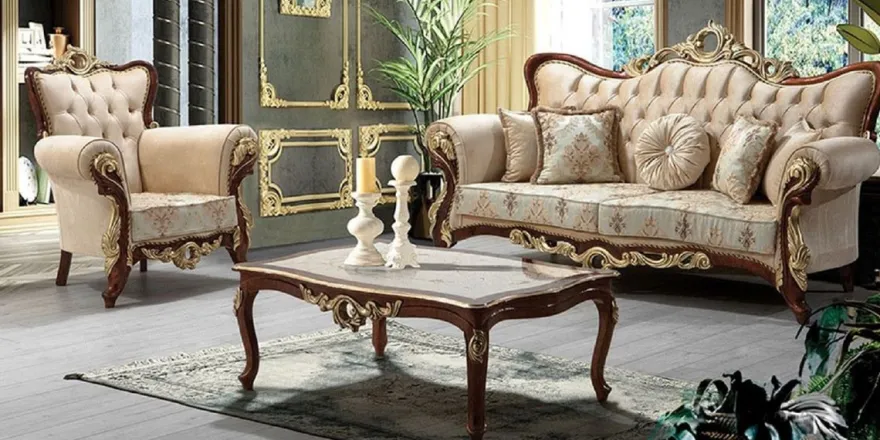 Casa Padrino Luxus Barock Wohnzimmer Set Beige / Braun / Gold - 1 Barock Sofa mit Muster & 2 Barock Sessel mit Muster & 1 Barock Couchtisch - Prunkvolle Barock Wohnzimmer Möbel