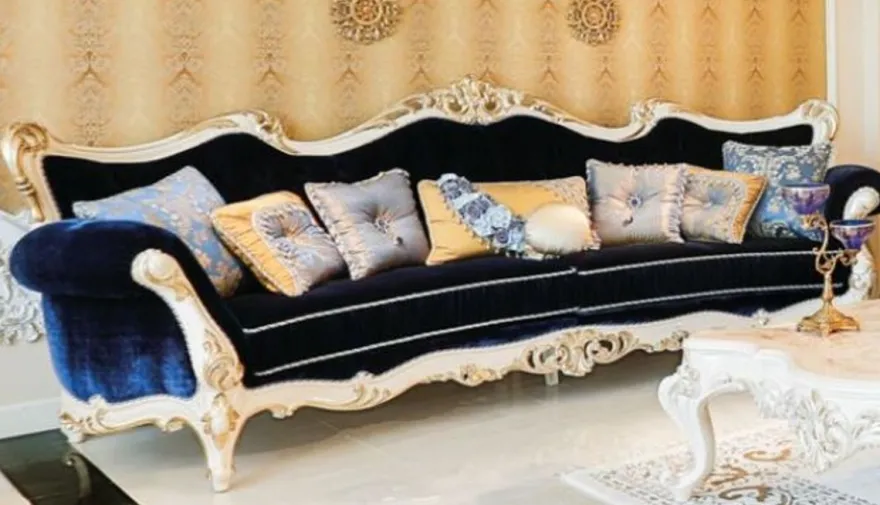 Casa Padrino Luxus Barock Wohnzimmer Set Blau / Weiß / Gold - 2 Sofas & 2 Sessel & 1 Couchtisch & 2 Beistelltische - Wohnzimmer Möbel im Barockstil - Edel & Prunkvoll