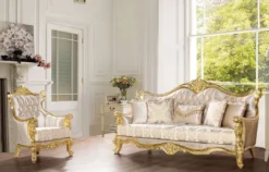 Casa Padrino Luxus Barock Wohnzimmer Sessel Beige / Gold - Prunkvoller Sessel mit Muster - Handgefertigte Barock Wohnzimmer Möbel