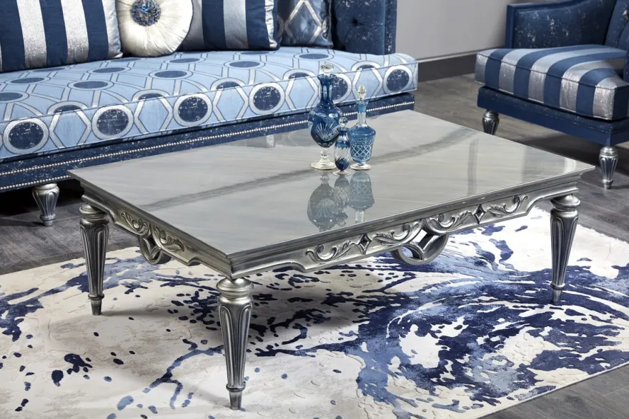 Casa Padrino Luxus Barock Wohnzimmer Set Dunkelblau / Hellblau / Silber - Sofa & 2 Sessel & Couchtisch - Barock Wohnzimmermöbel