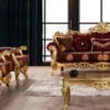 Casa Padrino Luxus Barock Wohnzimmer Set Bordeauxrot / Gold - 2 Sofas mit Muster & 2 Sessel mit Muster & 1 Couchtisch - Prunkvolle Barock Wohnzimmer Möbel