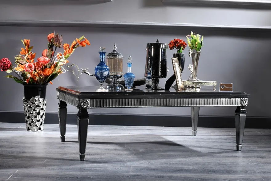 Casa Padrino Luxus Barock Wohnzimmer Set Lila / Schwarz / Silber - 2 Sofas & 2 Sessel & 1 Couchtisch & 2 Beistelltische - Barockmöbel