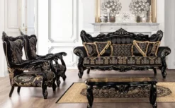 Casa Padrino Luxus Barock Wohnzimmer Set Schwarz / Gold - 2 Sofas mit Muster & 2 Sessel mit Muster & 1 Couchtisch - Prunkvolle Barock Wohnzimmer Möbel