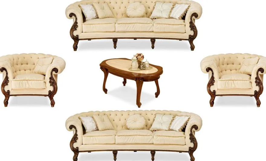 Casa Padrino Luxus Barock Wohnzimmer Set Creme / Braun - 2 Barock Sofas & 2 Barock Sessel & 1 Barock Couchtisch - Luxus Wohnzimmer Möbel im Barockstil - Edel & Prunkvoll