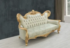 Casa Padrino Luxus Barock Wohnzimmer Set Hellgrün / Gold - 2 Sofas & 2 Sessel & 1 Couchtisch - Handgefertigte Barock Wohnzimmer Möbel - Edel & Prunkvoll