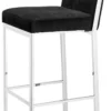 Casa Padrino Luxus Barstuhl Schwarz / Silber 43 x 54 x H. 101 cm - Designer Edelstahl Barhocker mit Samtstoff - Barmöbel