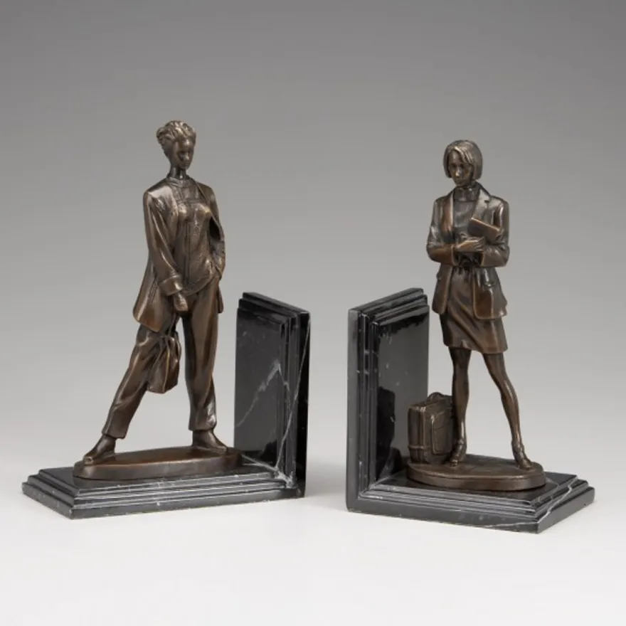 Casa Padrino Luxus Bücherstützen Ladies aus Bronze auf Marmorsockel, 29 x 15 x 15 cm