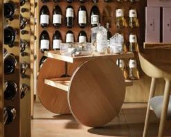 Casa Padrino Luxus Beistelltisch mit Rädern Naturfarben / Schwarz - Made in Italy