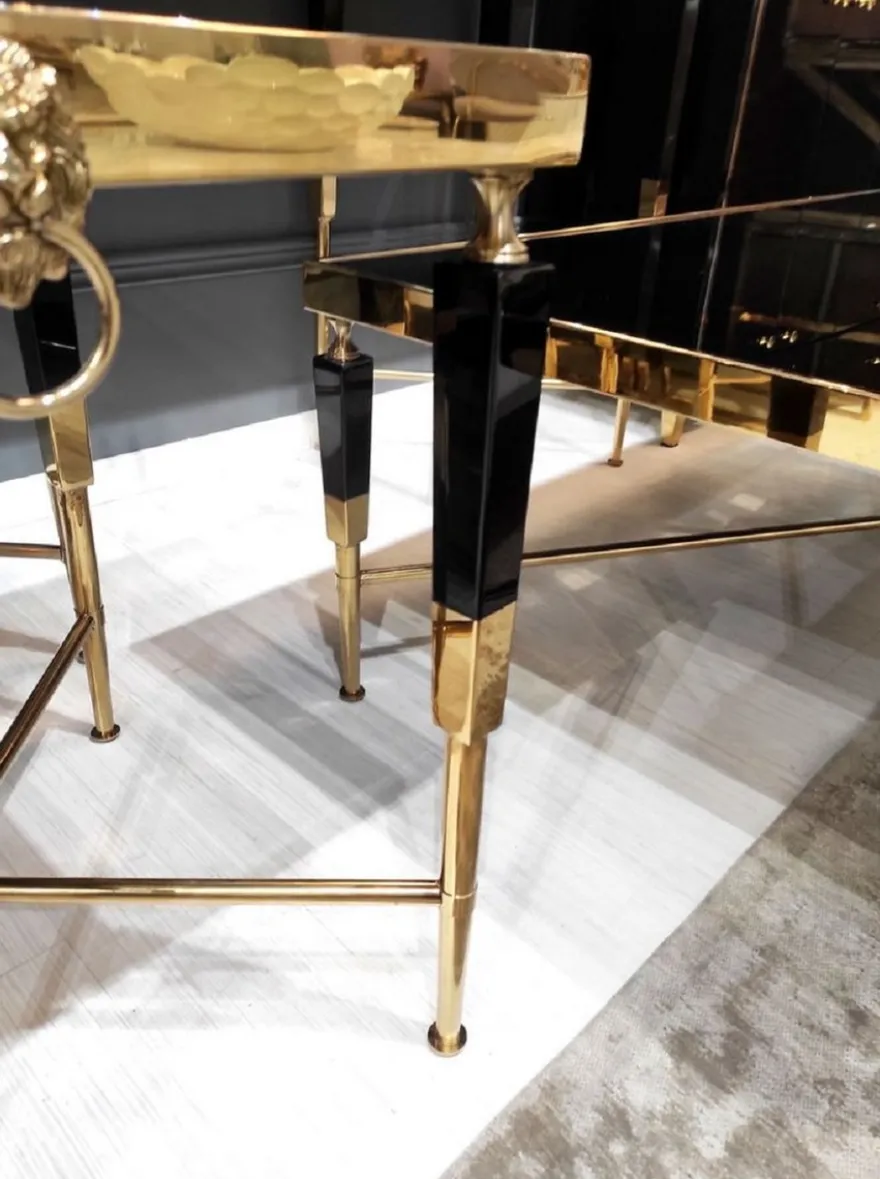 Casa Padrino Luxus Beistelltisch Schwarz / Gold 50 x 50 x H. 60 cm - Quadratischer Tisch mit Kunstmarmor Tischplatte - Luxus Wohnzimmer Möbel - Hotel Möbel - Luxus Einrichtung - Hotel Einrichtung