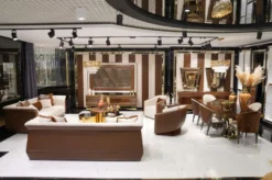 Casa Padrino Luxus Beistelltisch Braun / Grau / Gold - Verspiegelter 8 eckiger Massivholz Tisch - Wohnzimmer Möbel - Wohnzimmer Einrichtung - Luxus Möbel - Luxus Einrichtung - Luxus Qualität