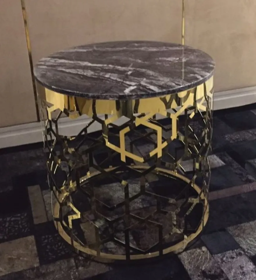 Casa Padrino Luxus Beistelltisch mit Kunstmarmor Tischplatte Grau-Schwarz / Gold H. 55 cm