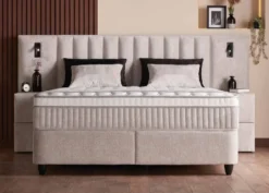 Casa Padrino Luxus Boxspringbett mit Wandkopfteil in Streifenoptik und Leseleuchten Beige 160 x 200 cm - Luxus Schlafzimmer Möbel