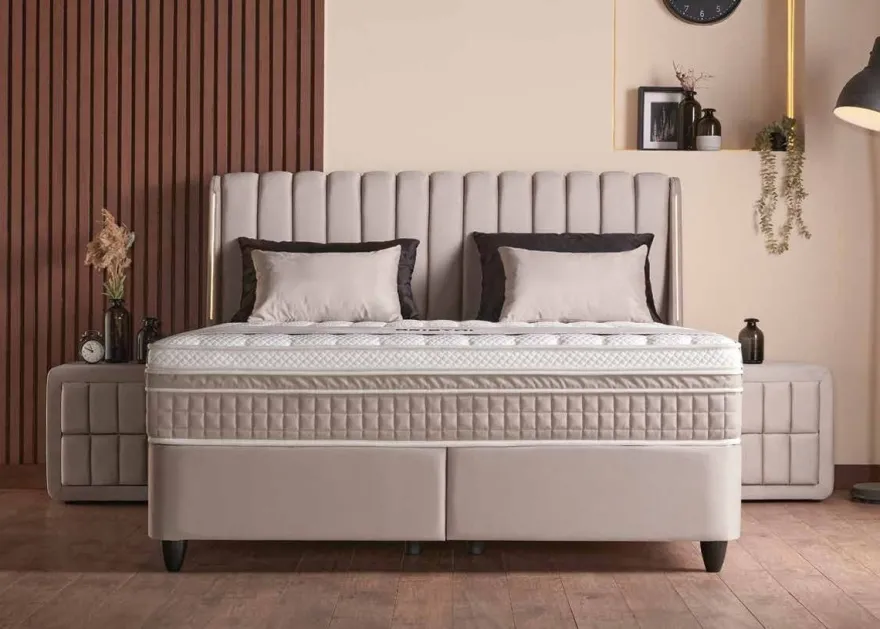 Casa Padrino Luxus Boxspringbett mit Ohrenkopfteil Beige 140 x 200 cm - Luxus Schlafzimmer Möbel