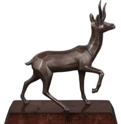Casa Padrino Luxus Bronzefigur Antilope Bronze / Dunkelbraun 35 x 17 x H. 37 cm - Dekofigur mit Holzsockel