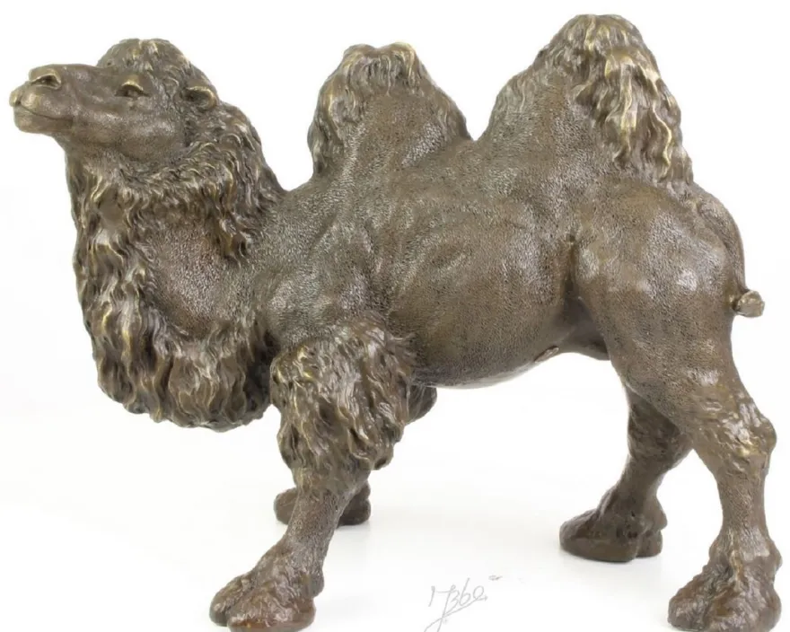 Casa Padrino Luxus Bronzefigur Kamel Bronze / Gold 44 x H. 34 cm - Edle Bronze Skulptur