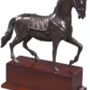 Casa Padrino Luxus Bronzefigur Pferd mit Holzsockel Bronze / Braun 31,5 x 12,5 x H. 37,3 cm - Dekofigur