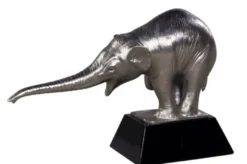 Casa Padrino Luxus Bronzefigur mit Holzsockel Elefant Silber / Schwarz 42 x 17 x H. 29 cm - Luxus Dekoration
