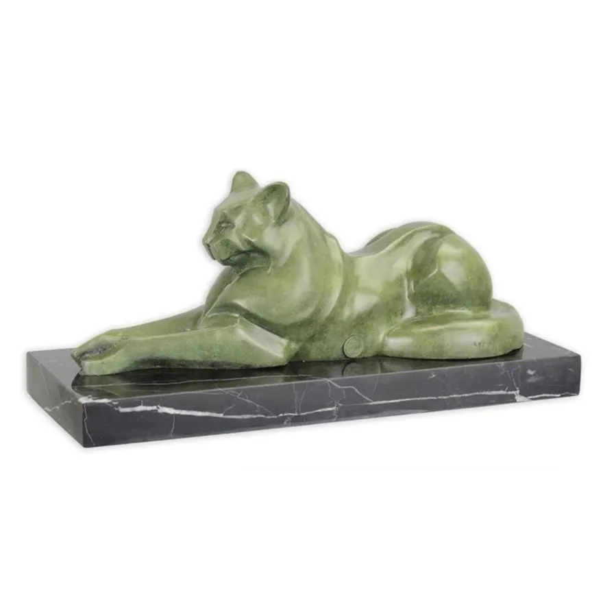 Casa Padrino Luxus Bronzefigur Liegende Raubkatze Grün / Schwarz 14,2 x 35,2 x H. 15,8 cm - Bronze Skulptur mit Marmorsockel - Panther Deko Figur - Tier Skulptur