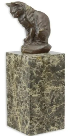 Casa Padrino Luxus Bronzefigur Katze Bronzefarben / Mehrfarbig 8,8 x 7,2 x H. 21,5 cm - Elegante Bronze Skulptur mit Marmorsockel - Deko Accessoires