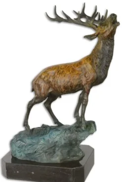 Casa Padrino Luxus Bronzefigur Hirsch auf Felsen Bronze / Blau / Schwarz 26,3 x 18,3 x H. 37,8 cm - Bronze Skulptur mit Marmorsockel