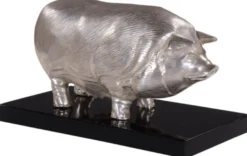 Casa Padrino Luxus Bronzefigur Schwein auf Holzsockel Silber / Schwarz 35 x 17 x H. 19 cm - Versilberte Deko Figur