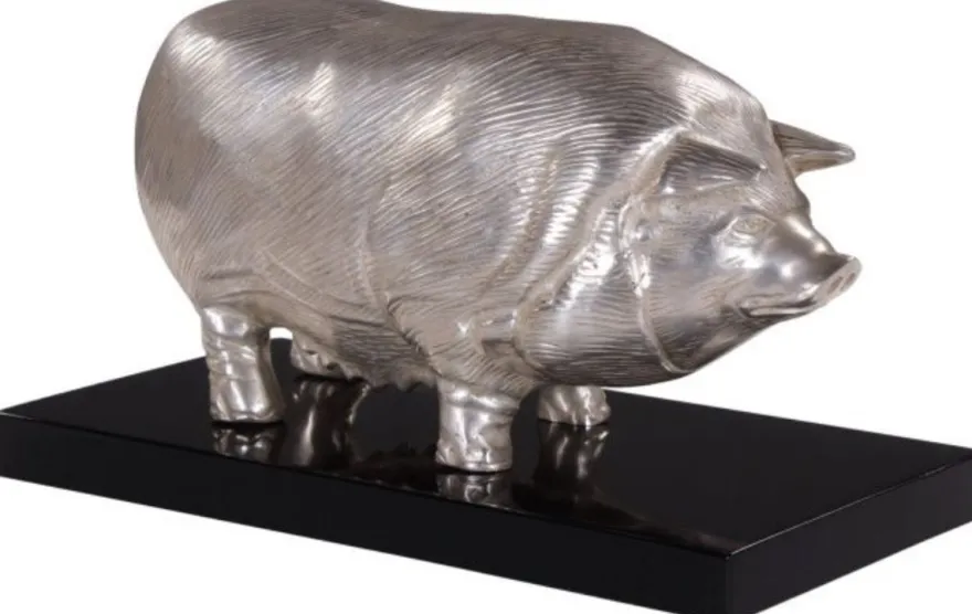 Casa Padrino Luxus Bronzefigur Schwein auf Holzsockel Silber / Schwarz 35 x 17 x H. 19 cm - Versilberte Deko Figur