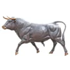 Casa Padrino Luxus Bronze Skulptur Schreitender Stier Bronze / Gold / Braun 264 x H. 160 cm - Lebensgroße Bronzefigur - Riesige Gartenfigur - Garten Deko