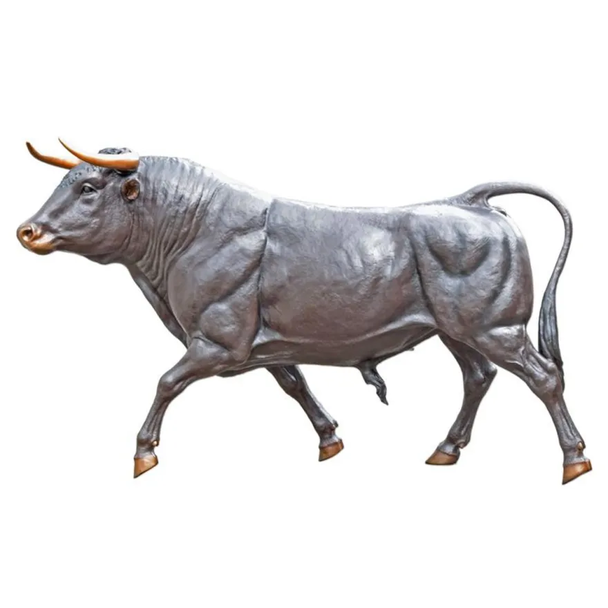 Casa Padrino Luxus Bronze Skulptur Schreitender Stier Bronze / Gold / Braun 264 x H. 160 cm - Lebensgroße Bronzefigur - Riesige Gartenfigur - Garten Deko